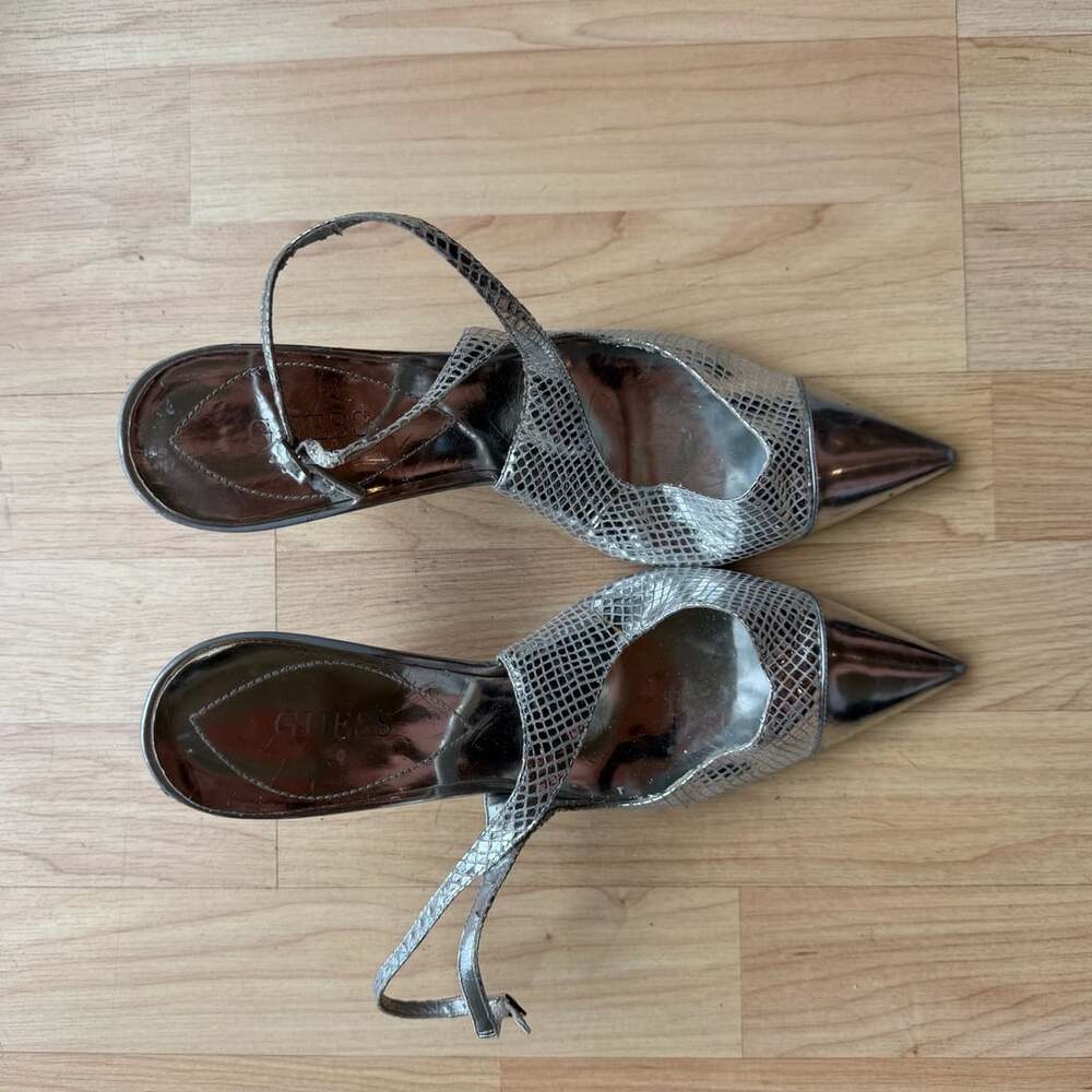 Guess Silver Metallic Snake Print Pointed Toe Slingback Heels Size 9.5M